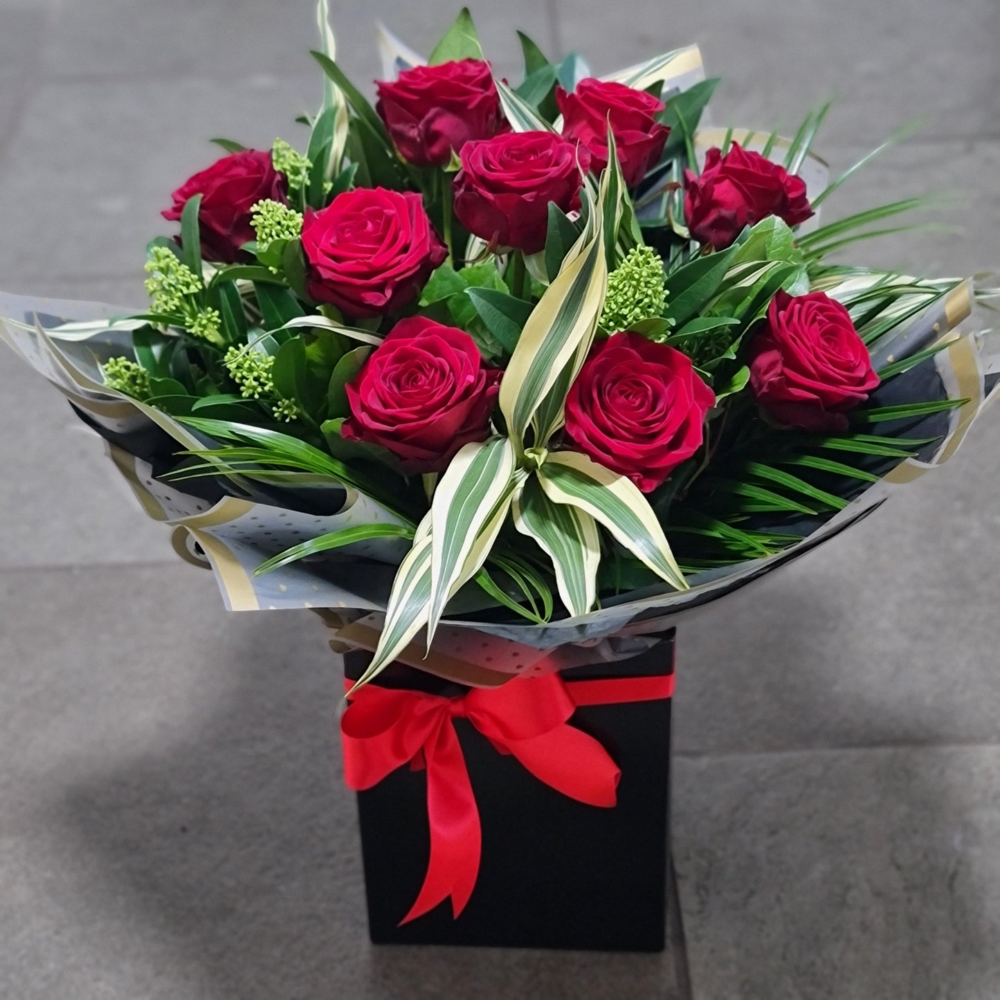 Dozen Luxury Red Roses